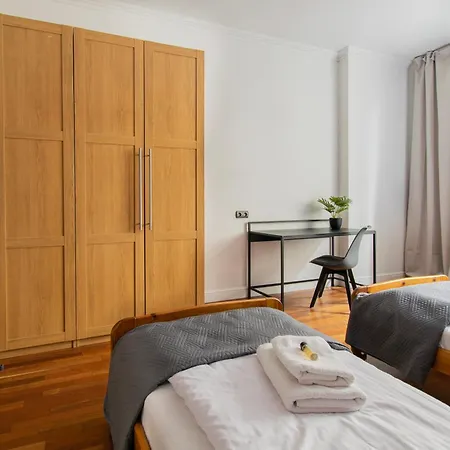 Appartement Collosal 6 Bedroom Slowackiego Avenue Krakau