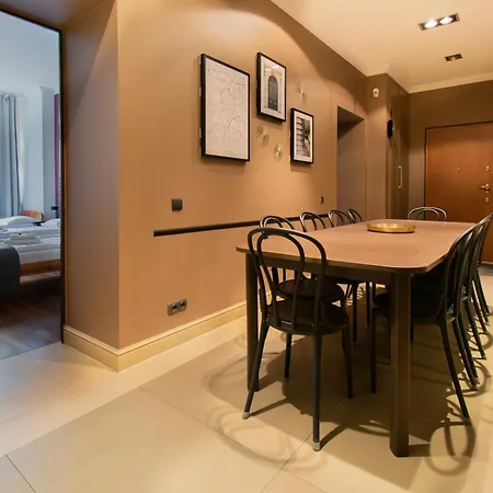 Collosal 6 Bedroom Slowackiego Avenue *