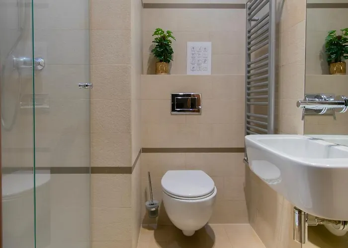 Collosal 6 Bedroom Slowackiego Avenue Apartmán